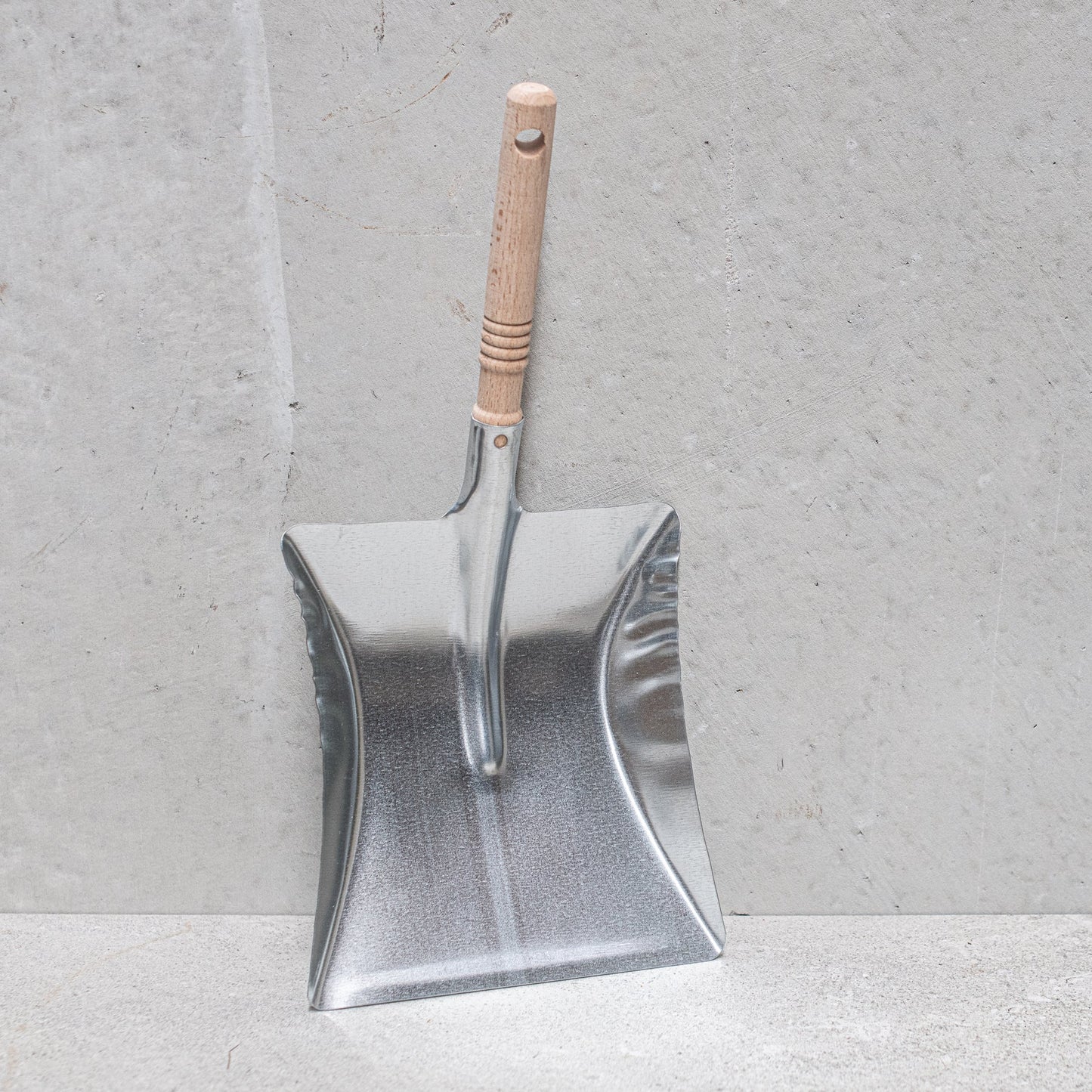 Dustpan- Galvanised
