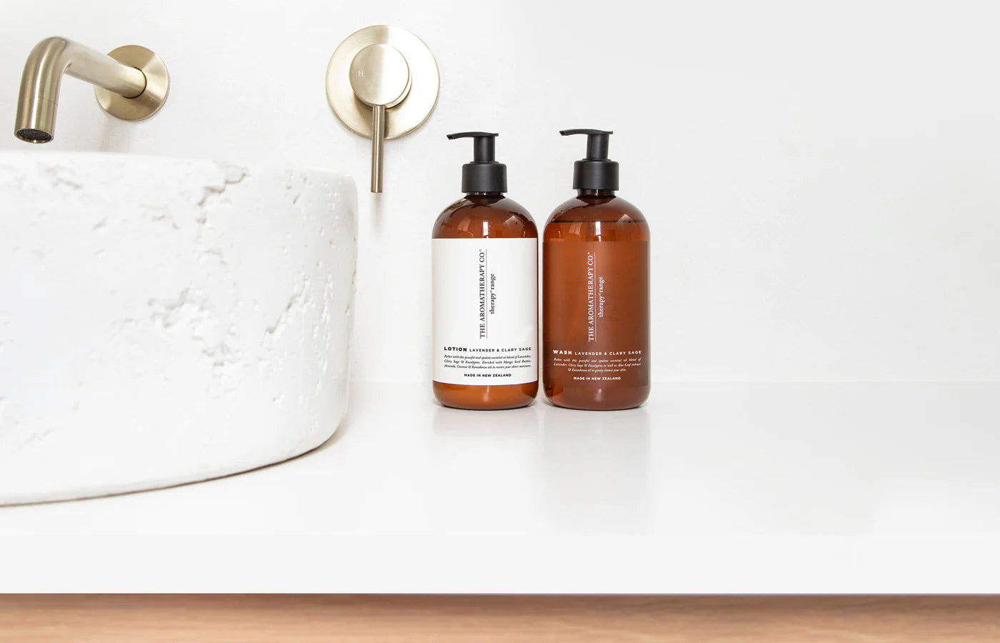 The Aromatherapy Co - Hand & Body Lotion - Lavender & Clary Sage