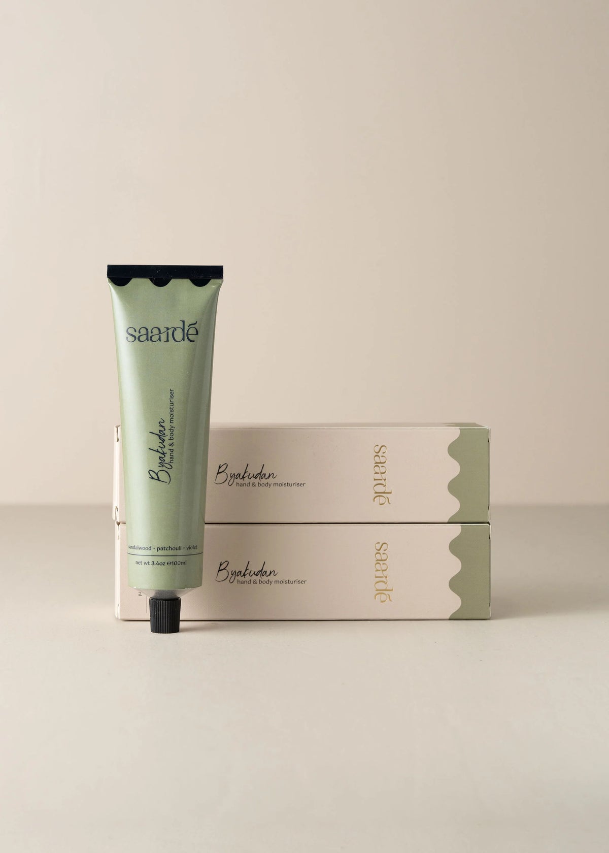 Saarde Hand & Body Moisturiser / Byakudan