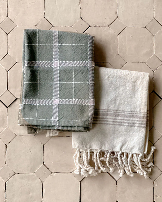 Set of 2 tea towels - bonnie