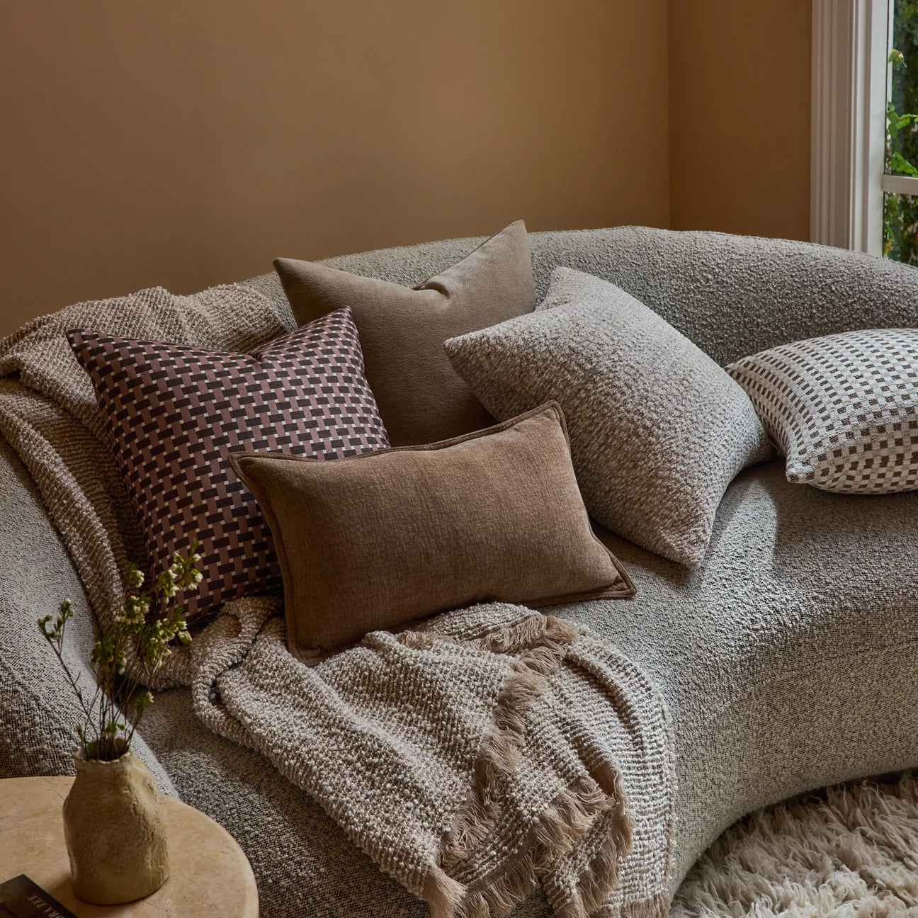 Clara Beige/Cream Throw