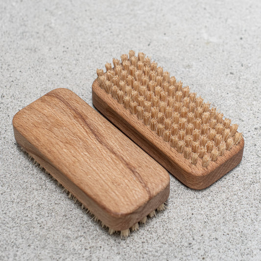 Vegan nail brush