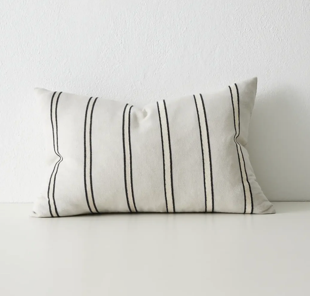 Vinnie Glacier Cushion