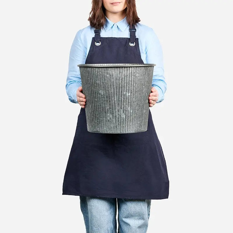 Garnier RIBBED TIN PLANTER