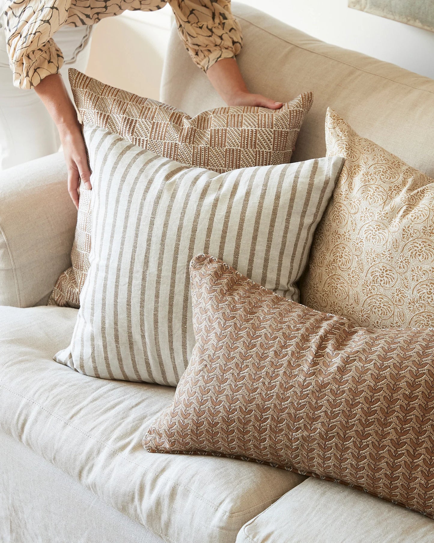 Aswan Toffee Linen Cushion