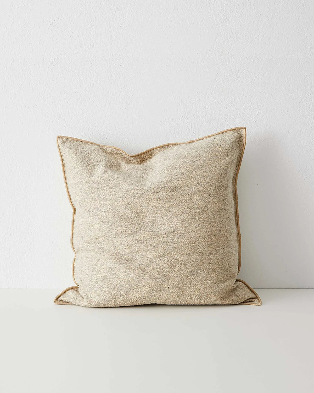 Alberto Nougat Cushion